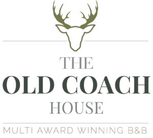 230915 The old coach house-logo Light