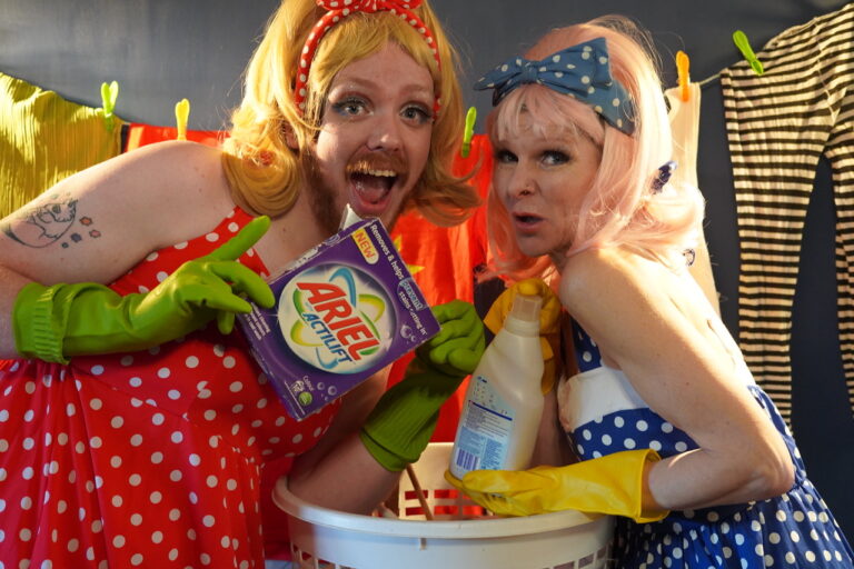 Soapsud Sisters 2